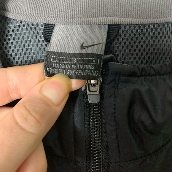Vintage Nike | Spring 2003 Grey / Black Stretch Panel Track Jacket - Large - Picture 6 of 9